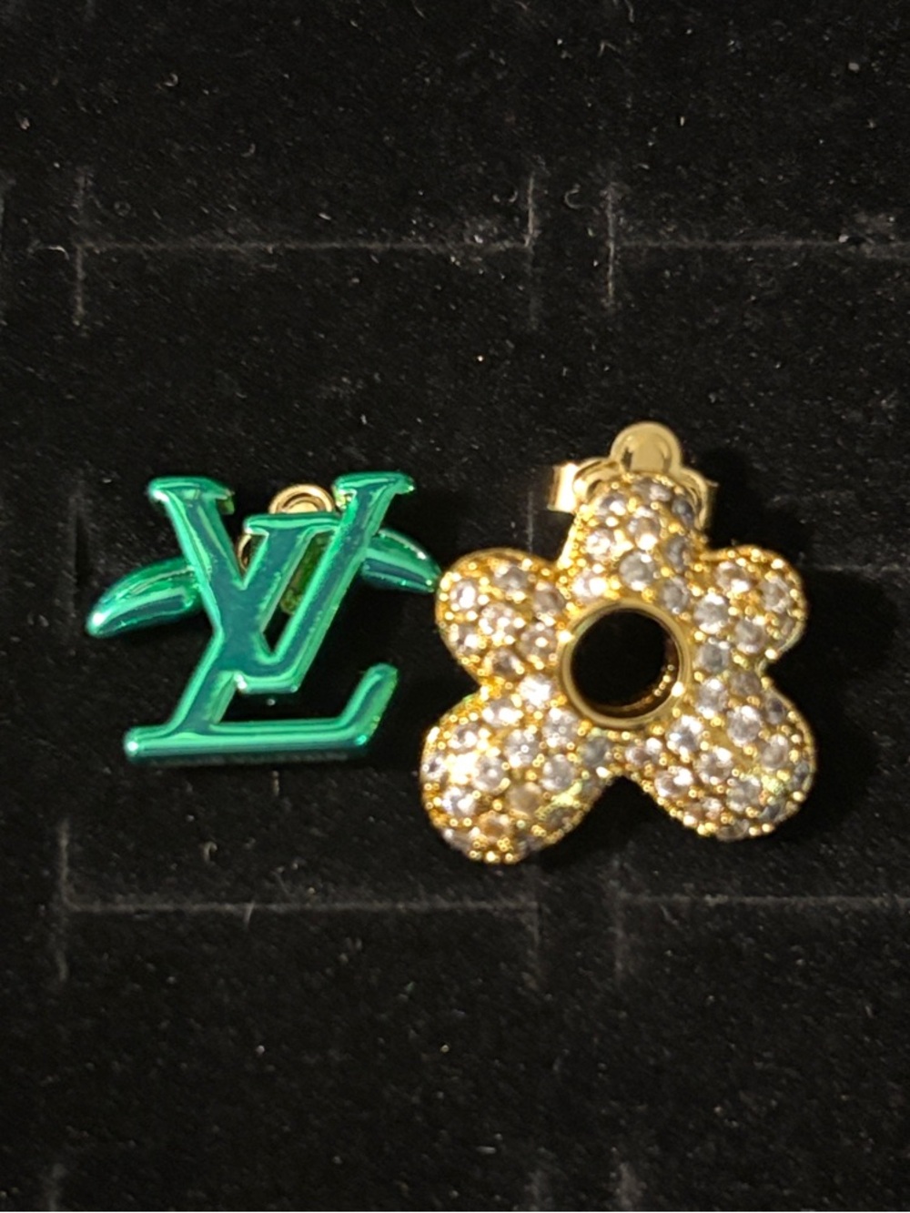 Green LV Logo & Gold Diamond Flower Stud Earrings